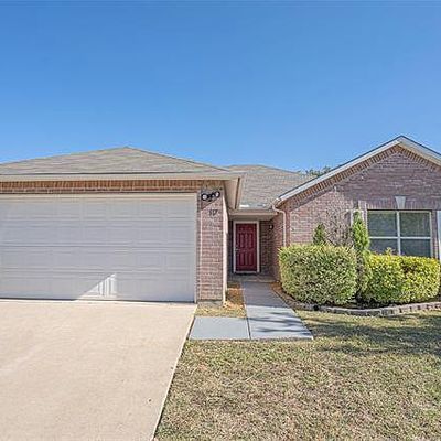 317 Willow Oak Dr, Fort Worth, TX 76112