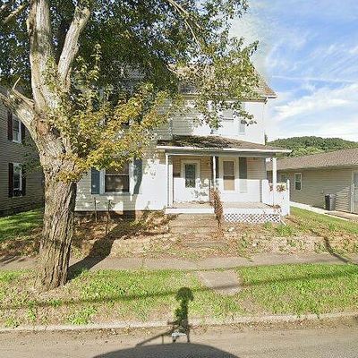 318 S River St, Newcomerstown, OH 43832