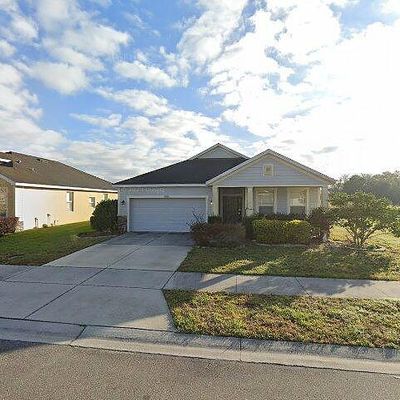 3209 Magnolia Meadows Dr, Plant City, FL 33567