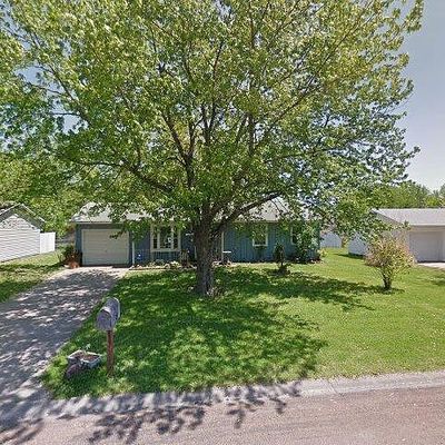 321 N Tennessee St, Iola, KS 66749