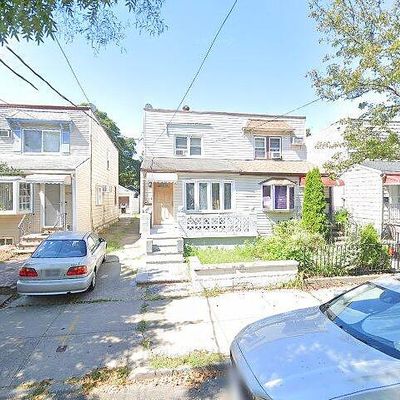 3234 204 Th St, Bayside, NY 11361