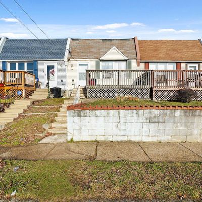 326 Cranston Ave, Marcus Hook, PA 19061