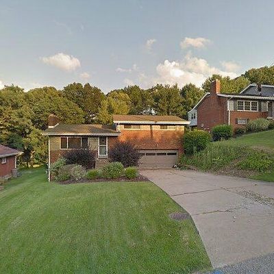 327 Maize Dr, Pittsburgh, PA 15236