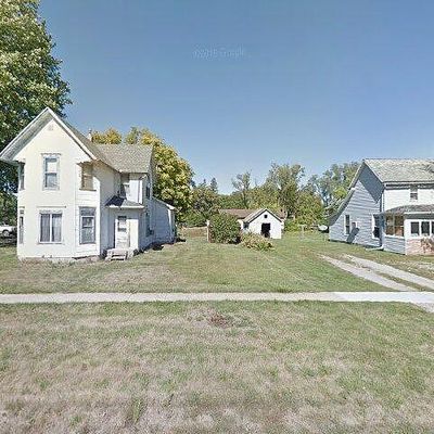 404 E Des Moines St, Brooklyn, IA 52211