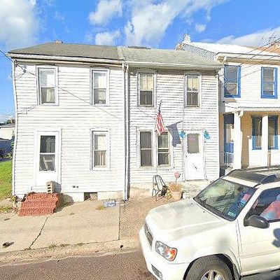 405 1/2 Lincoln Ave, Pottstown, PA 19464
