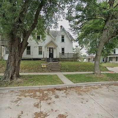 408 Broadway St, Muscatine, IA 52761