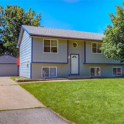 409 2 Nd St Se, Bondurant, IA 50035