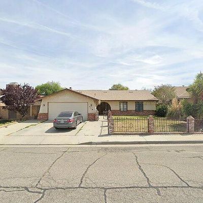 410 Mckinley St, Taft, CA 93268