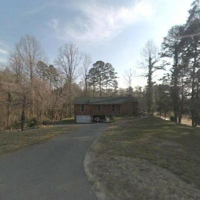 411 Country Club Rd, Mount Airy, NC 27030