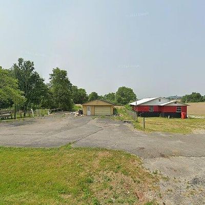 411 Mammoth Cave St #&, Cave City, KY 42127