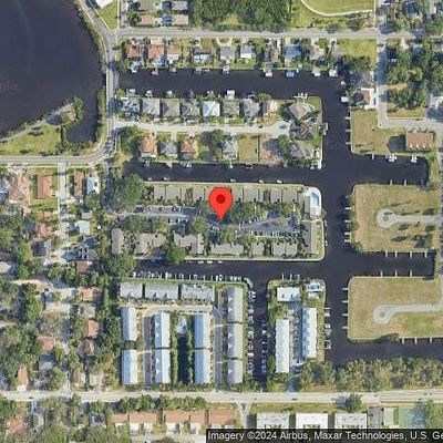 412 Moorings Cove Dr, Tarpon Springs, FL 34689