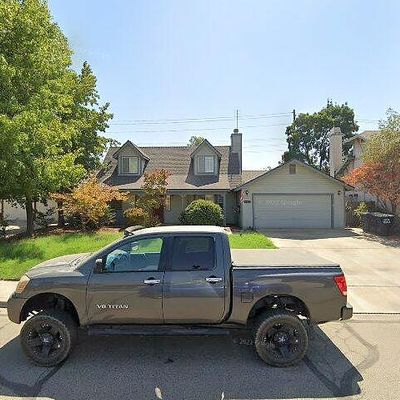 4135 W Mission Ct, Visalia, CA 93277