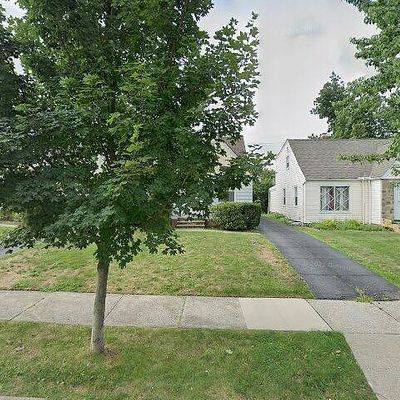 4138 Hinsdale Rd, Cleveland, OH 44121