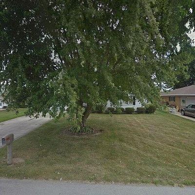 42 Rosewood Dr, Tiffin, OH 44883