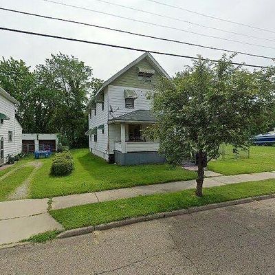 421 Robert St, Akron, OH 44306