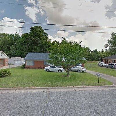 422 Darby Ave, Kinston, NC 28501
