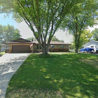 4225 S Adell Ave, New Berlin, WI 53151