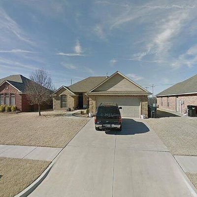 4233 Notting Hill Dr, Moore, OK 73160
