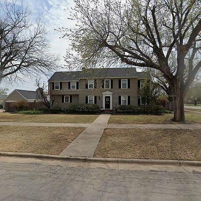 424 W Ash St, Hobart, OK 73651