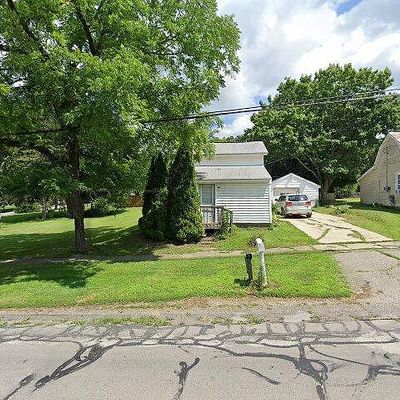 434 N Tabor St, Lyons, MI 48851