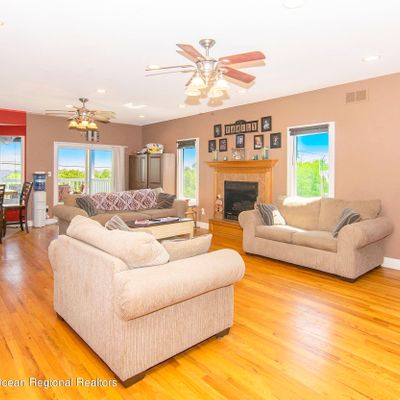 38 Bayside Pkwy, Keansburg, NJ 07734