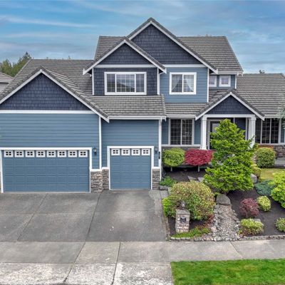 38 Mount Rainier Loop E, Bonney Lake, WA 98391