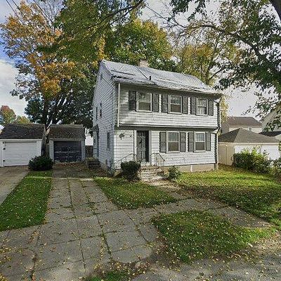 38 Spenstone Rd, Cranston, RI 02910