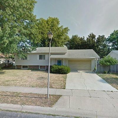 38 Windrush Dr, Jacksonville, IL 62650