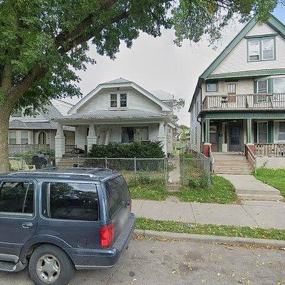 3802 W Roberts St, Milwaukee, WI 53208