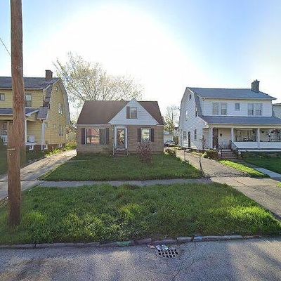 3845 E 153 Rd St, Cleveland, OH 44128