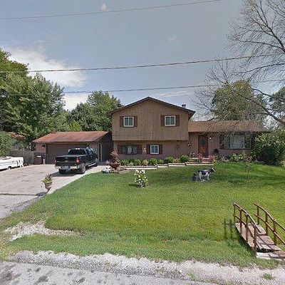 38585 N Pine Grove Ave, Wadsworth, IL 60083