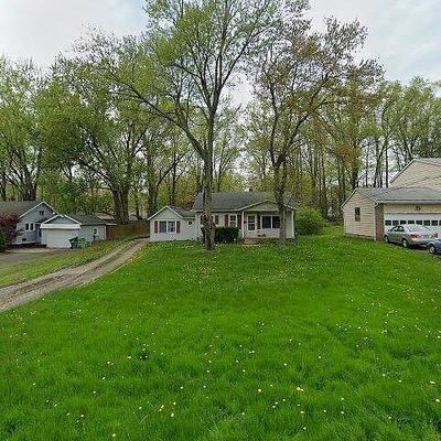 3900 Vira Rd, Stow, OH 44224