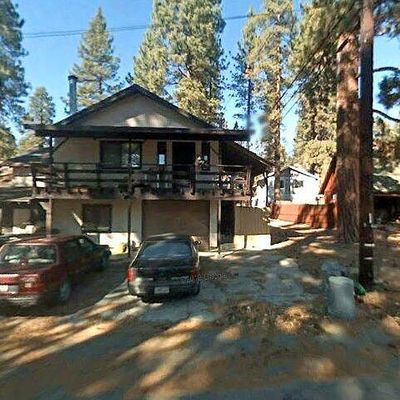 39164 Mohawk Dr, Fawnskin, CA 92333