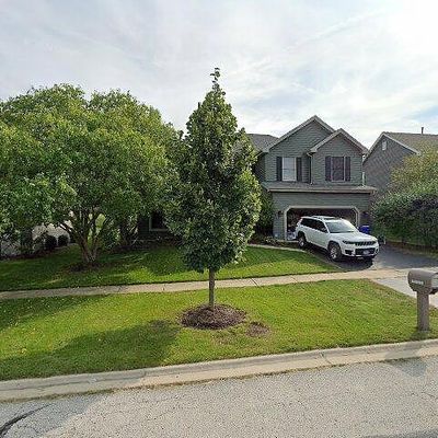 39 W153 Bartelt Rd, Geneva, IL 60134