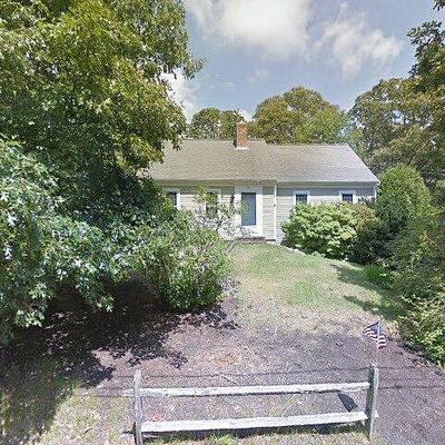 4 Christopher Hall Dr, Dennis, MA 02638