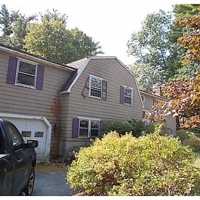 4 Fordway Rd, Townsend, MA 01469