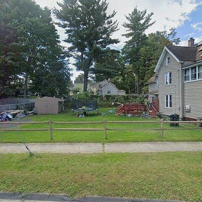 4 Tierney Pl, Pittsfield, MA 01201