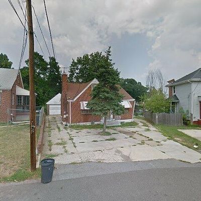 4006 Dent St, Capitol Heights, MD 20743