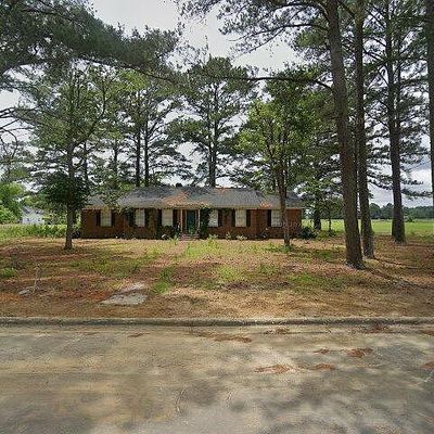 403 N Broad St, Robersonville, NC 27871