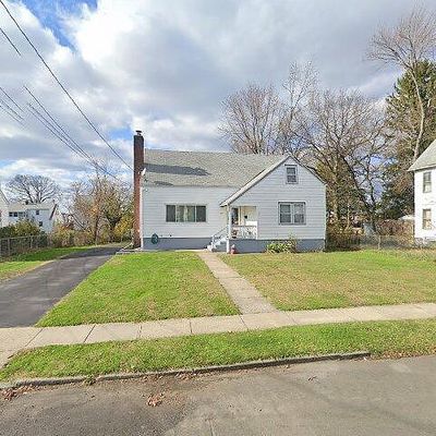 495 Soundview Ave, Stratford, CT 06615