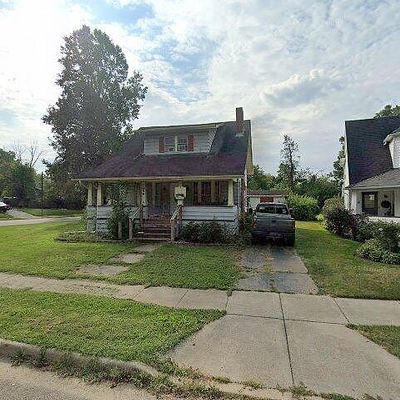 499 E Canal St, Newcomerstown, OH 43832