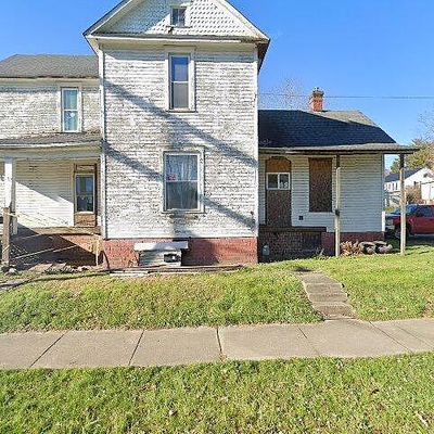 5 Broad St, Glouster, OH 45732