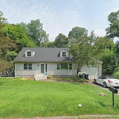 5 Glenwood Dr, Bethel, CT 06801