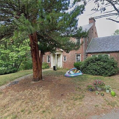 50 Hatherly Rd, Quincy, MA 02170