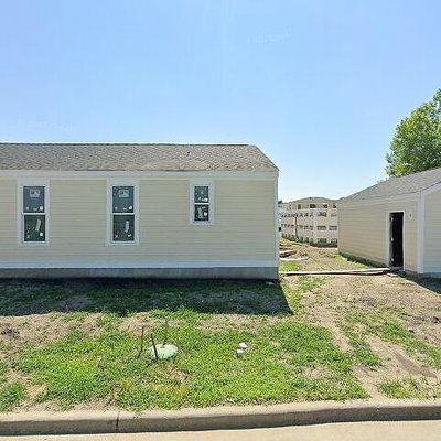 5021 Barter St, Saint Charles, MO 63301