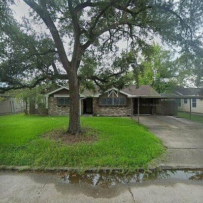 507 Hydrangea Ave, Orange, TX 77630