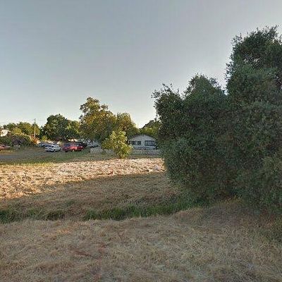 51 Oakwood Ln, Oroville, CA 95965