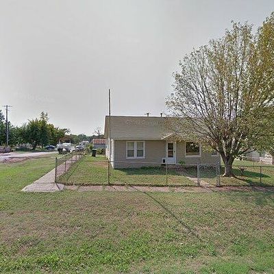 511 Cedar St, Wellston, OK 74881