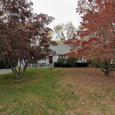 513 Essex Rd, Westbrook, CT 06498