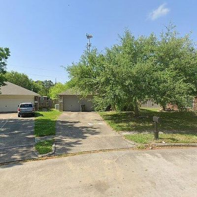 5134 Chasewood Dr, Bacliff, TX 77518